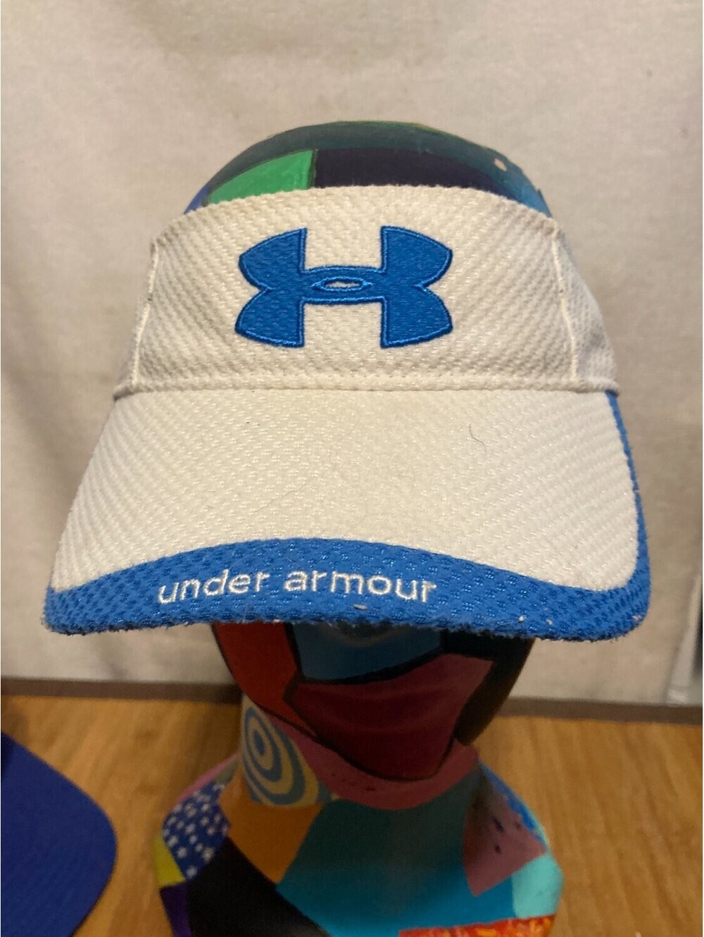 Under Armour Women's Visor One Size White Mesh Texture Fabric